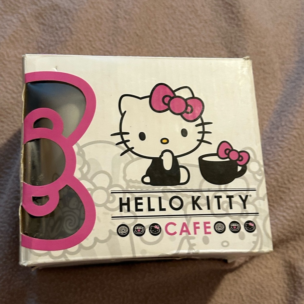 New official Hello Kitty Cafe Mug with Pink Handle and Gray Design - Picture 16 of 16